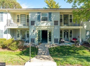 8360A Dunham Ct APT A, Springfield, VA 22152