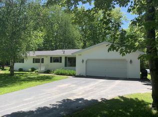 5375 Ousterhout Dr, Sterling, MI 48659