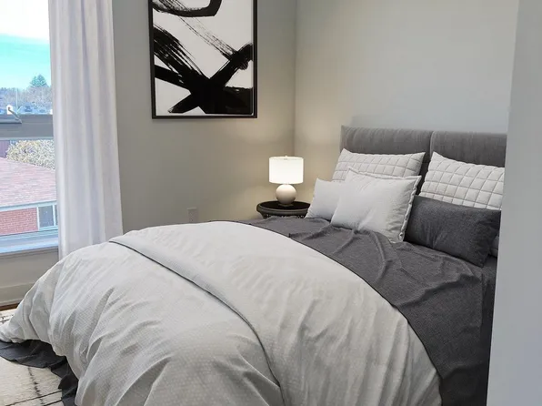 312 Erb St W, Waterloo, ON