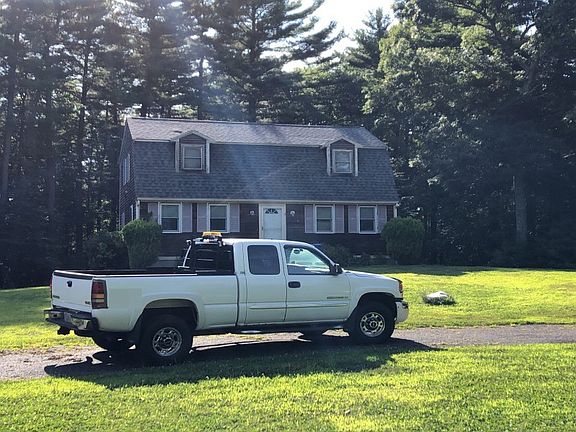 3rd image of 6 Winterfield Dr