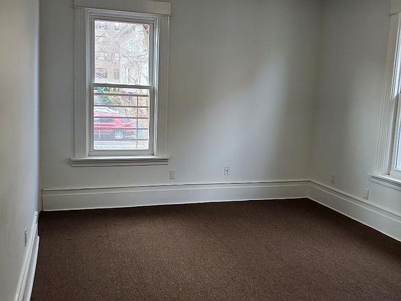 5th image of 18 Saint Andrews Pl Floor 2