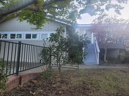 519 N Jefferson St Photo 1