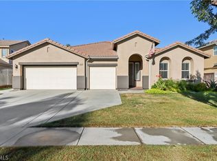 33711 Shamrock Ln, Murrieta, CA 92563