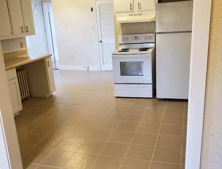 30 Fayette St #2 — Photo 2