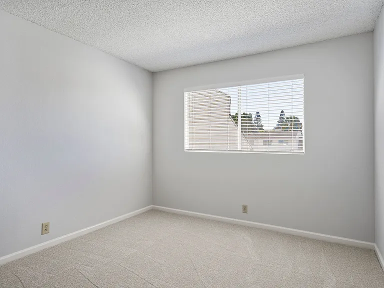 7235 Cinnamon Cir — Photo 21