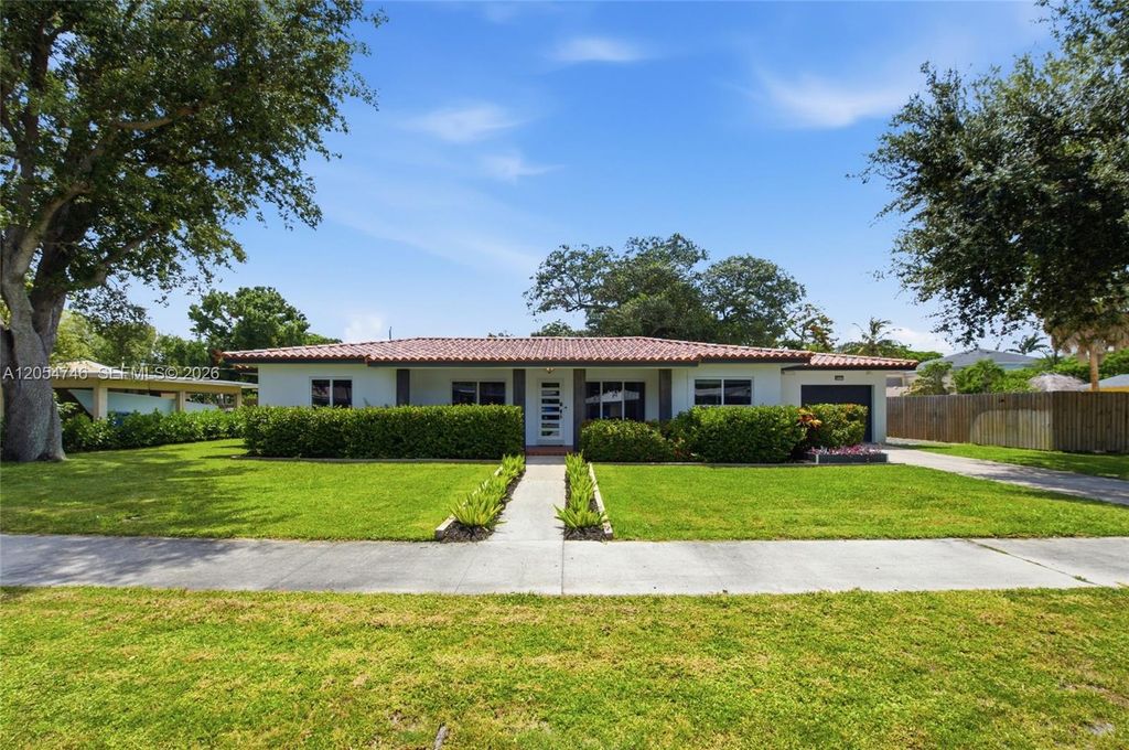 417 NE 11th Ave, Pompano Beach