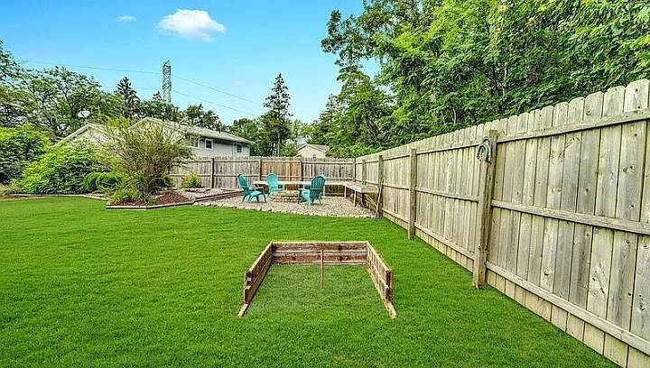 2nd image of 77 Citadel Dr