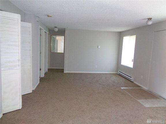 4th image of 6532 60th Pl NE