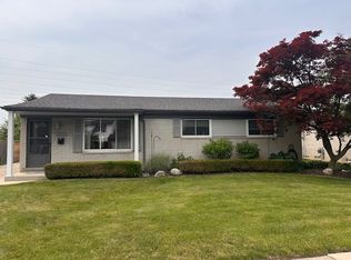 30569 Westmore Dr, Madison Heights, MI 48071