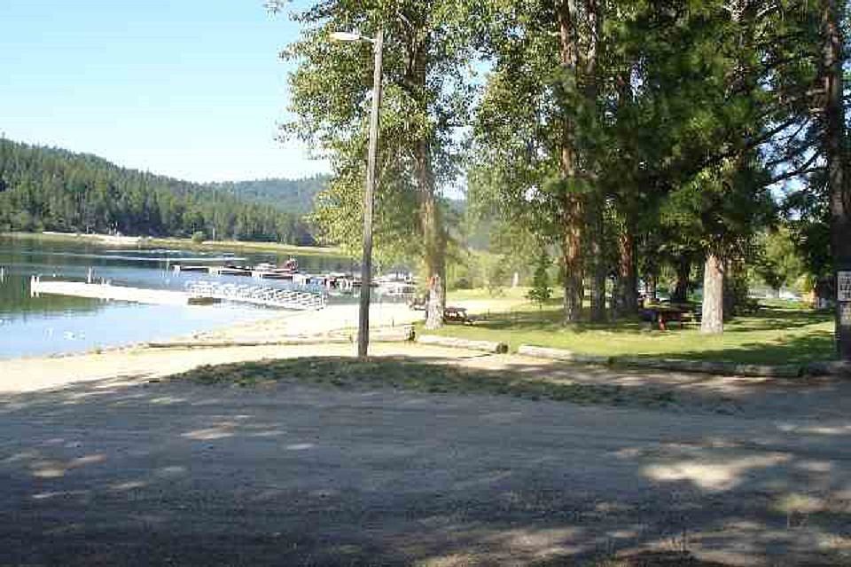 2nd image of 40330 Evan Rd