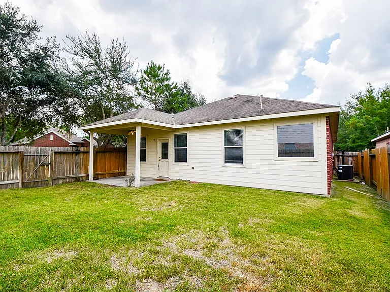 6014 Starbrook Creek Dr — Photo 30