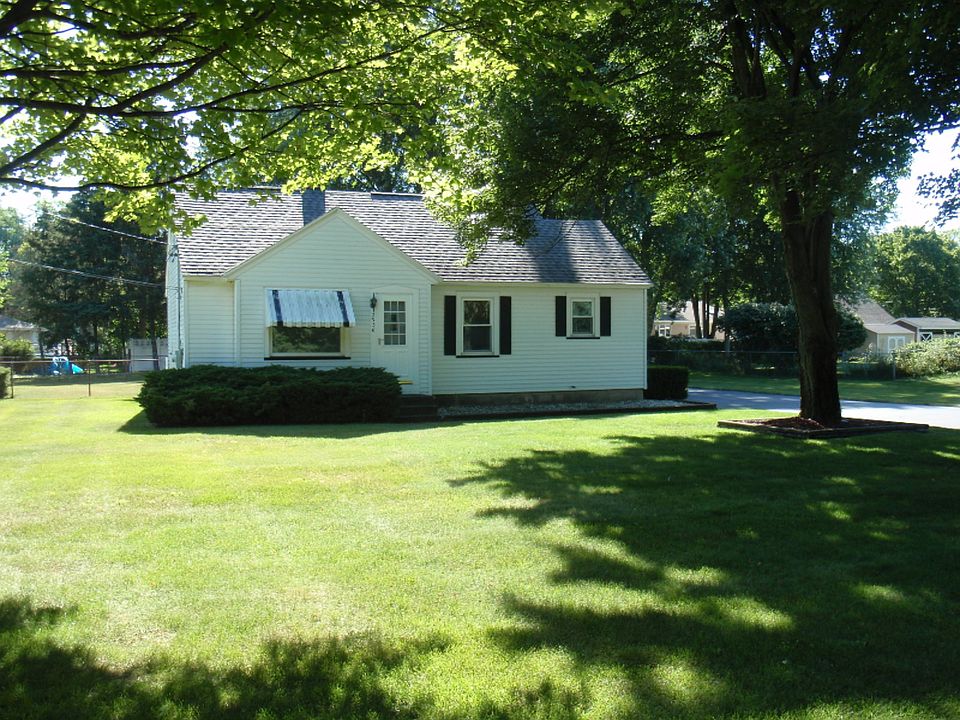 1st image of 3936 S Sheridan Dr