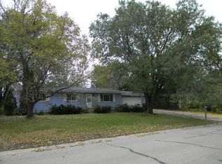 306 Jennifer Ln, Jordan, MN 55352
