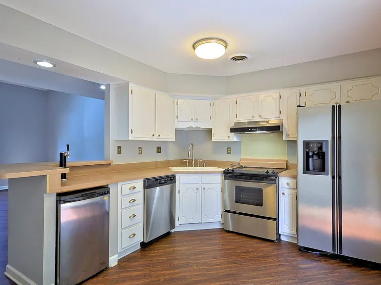 112 Azalea Ct — Photo 8