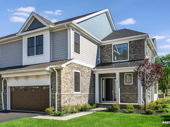 133 Woodmont Cir, River Vale, NJ 07675