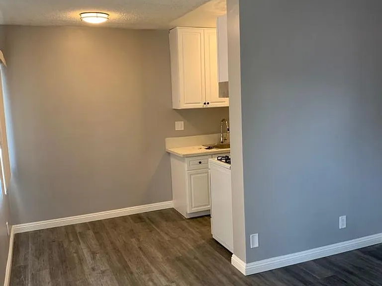 5715 N. Vista St. — Photo 6