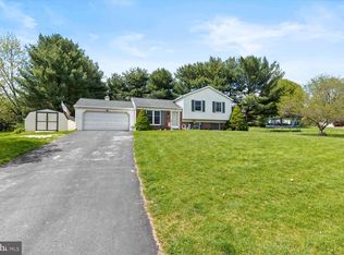 207 Moyer Ridge Dr, Manheim, PA 17545