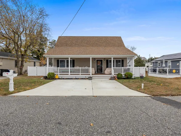 92 Pinetree Dr, Villas, NJ 08251