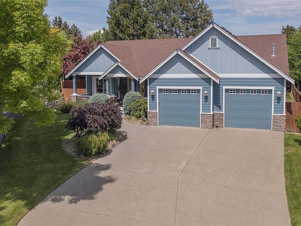 1st image of 1611 E Canterbury Drive