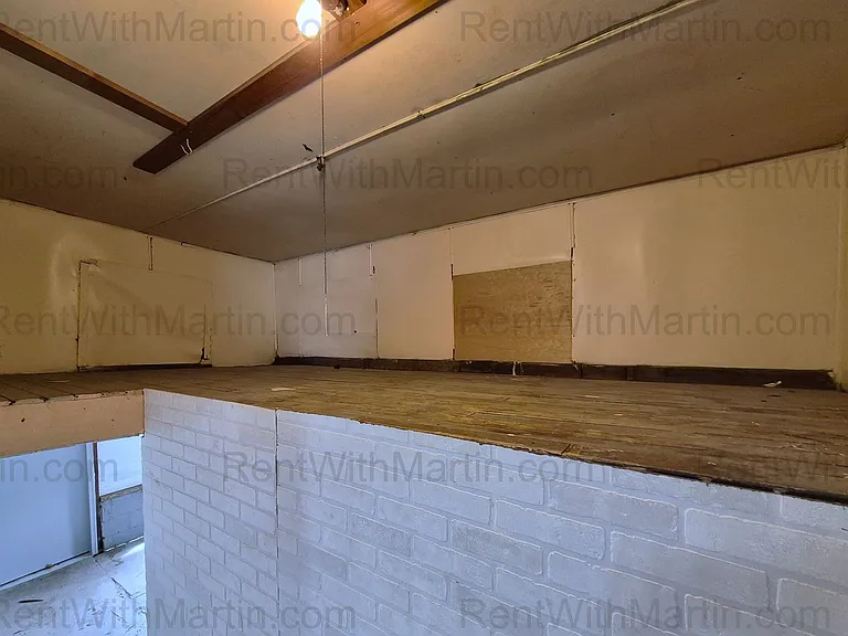 310 N Frederick Ave — Photo 8