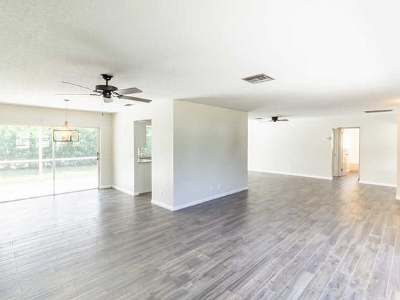4th image of 4114 Kent Ave