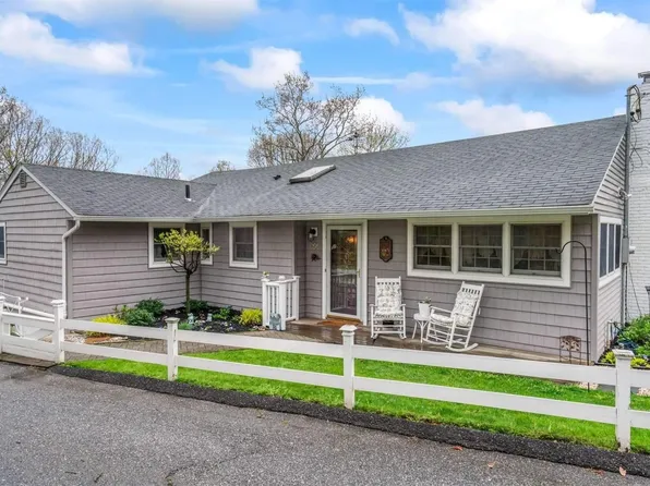 61 Potter Lane, Halesite, NY 11743