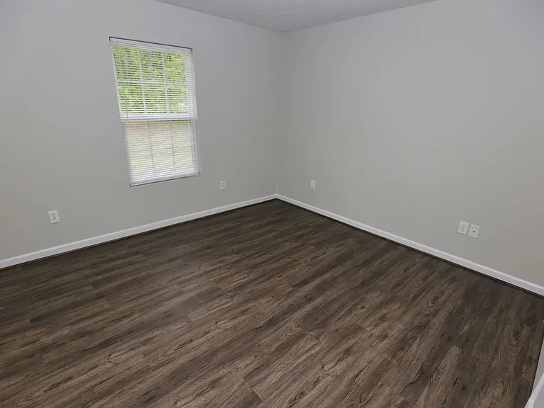 105 Cooper Cir — Photo 13