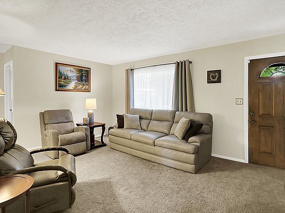 5th image of 9042 Panorama Ct