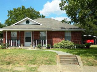510 Mill St, Ladonia, TX 75449