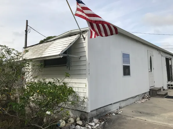 5128 Flamingo Dr, Saint James City, FL 33956