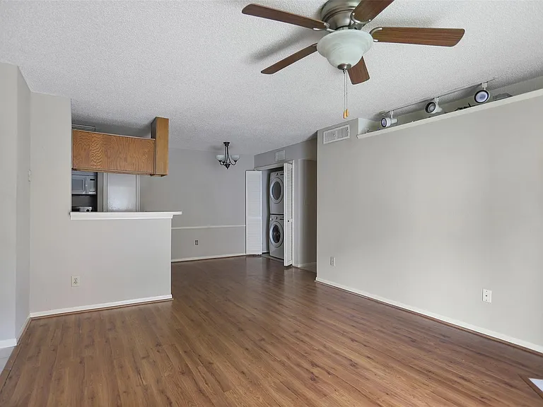 2121 Hepburn St #613 — Photo 12