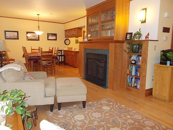 Living Room/Dining Room