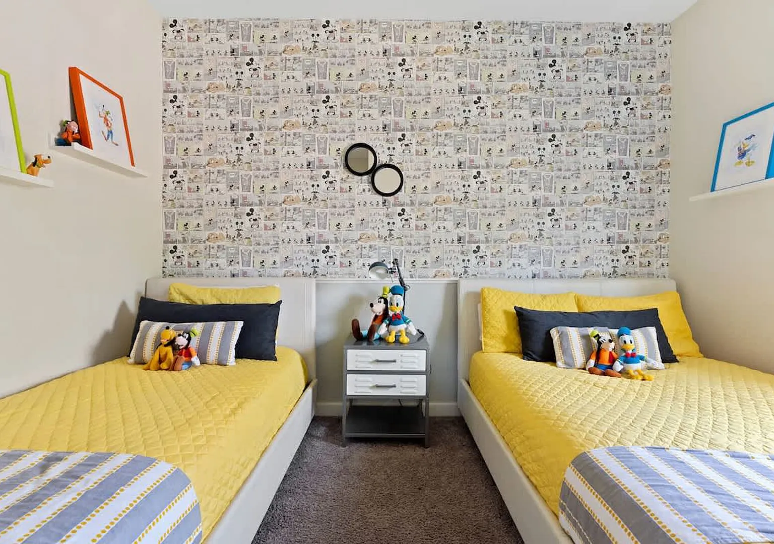 Disney Familly Lovers up to 11 Guests — Photo 3