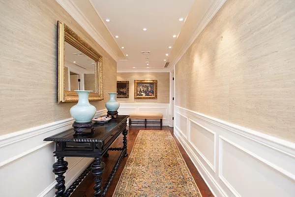 Sold by CitiSuites International Realty | media 14