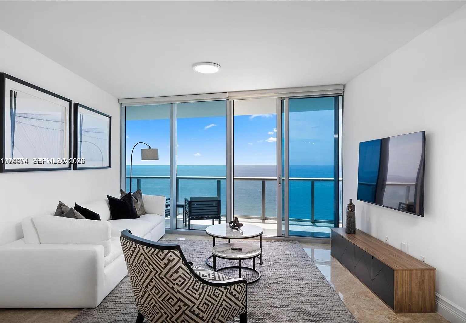 2 bed, 1479 sqft, $9,100 — Photo 1