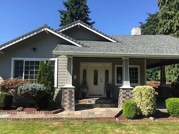 3rd image of 1352 Willamette Falls Dr