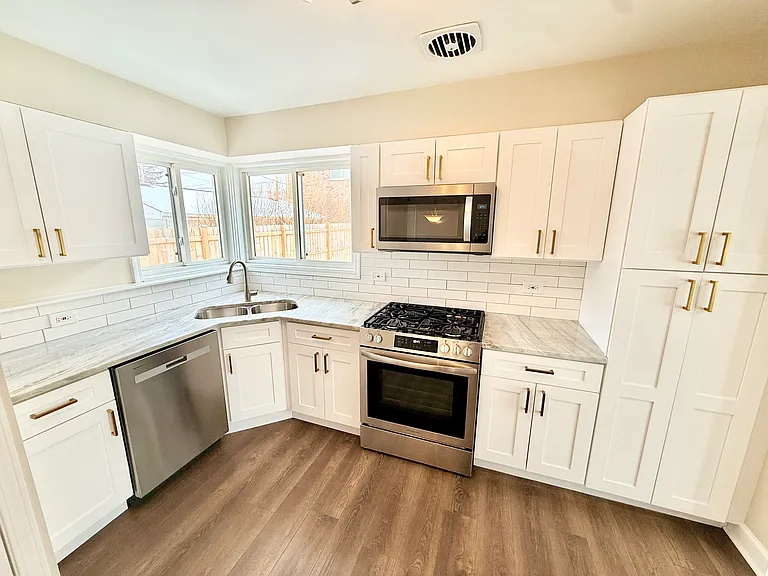 360 W Fremont Ave — Photo 7