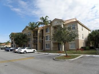 1st image of 608 Villa Cir