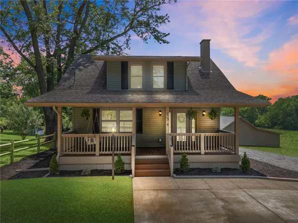 736 Shenango Stop Rd, New Castle, PA 16101