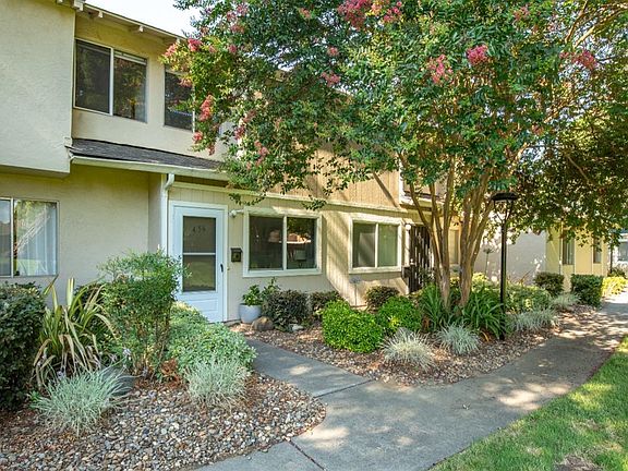 4th image of 456 Stinson Avenue