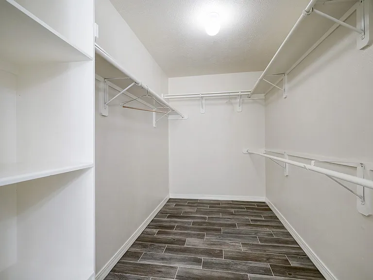 17407 Winfield Sq — Photo 21