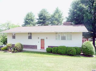 123 Huffaker Rd, Kodak, TN 37764