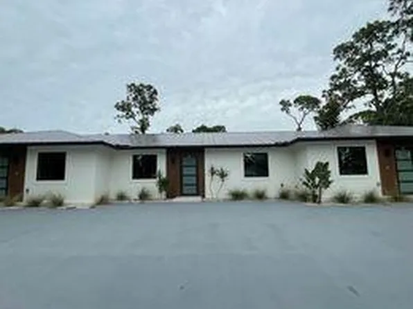 3619 Poplar Way APT B, Naples, FL 34112