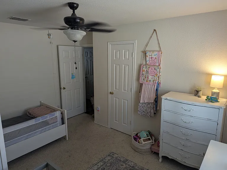 1217 Oak Hollow Ln — Photo 16