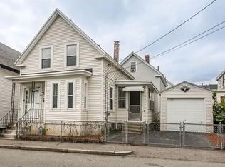48 Kinsman St, Lowell, MA 01852
