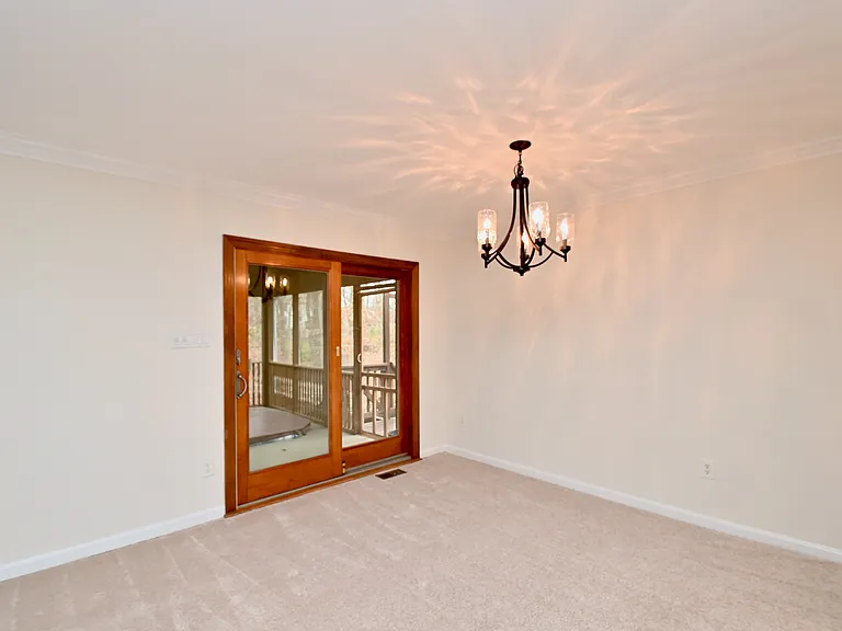 7775 Newington Woods Dr — Photo 30