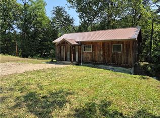 7 McGovern Blvd, Crescent, PA 15046