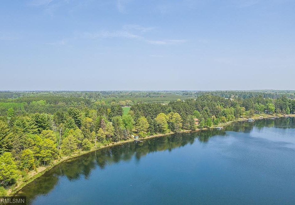 1st image of Lake Ln NE