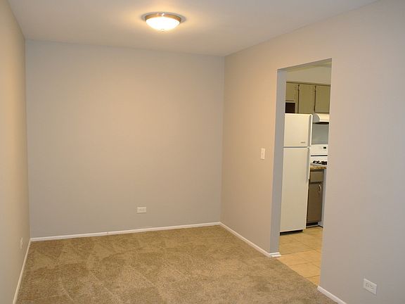 5th image of 1546 Williamsburg Dr