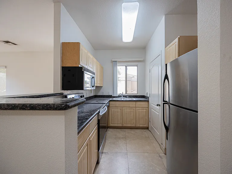 1411 E Orangewood Ave #209 — Photo 7